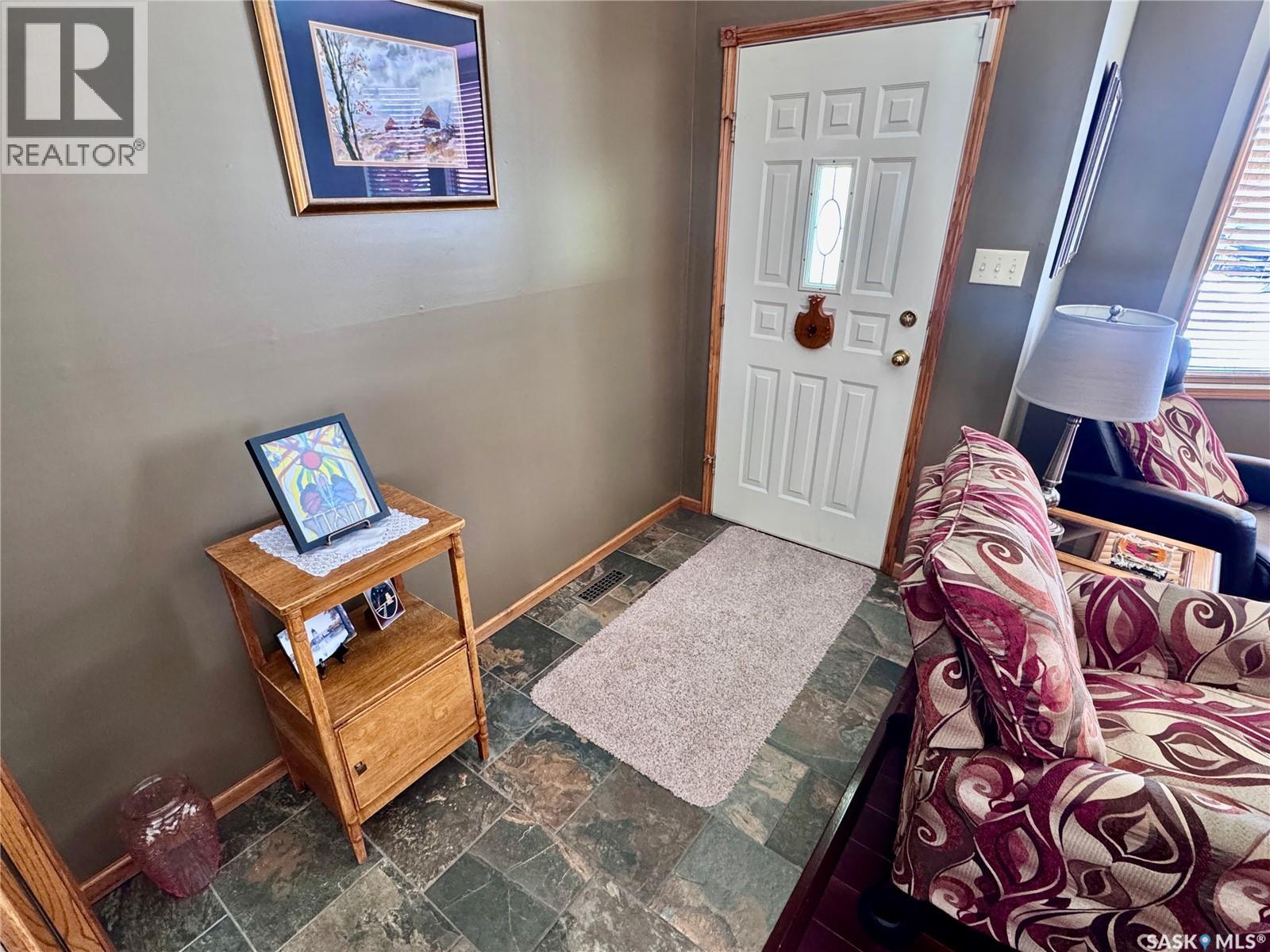 930 Sinotte Crescent, La Ronge, Saskatchewan  S0J 1L0 - Photo 16 - SK031676