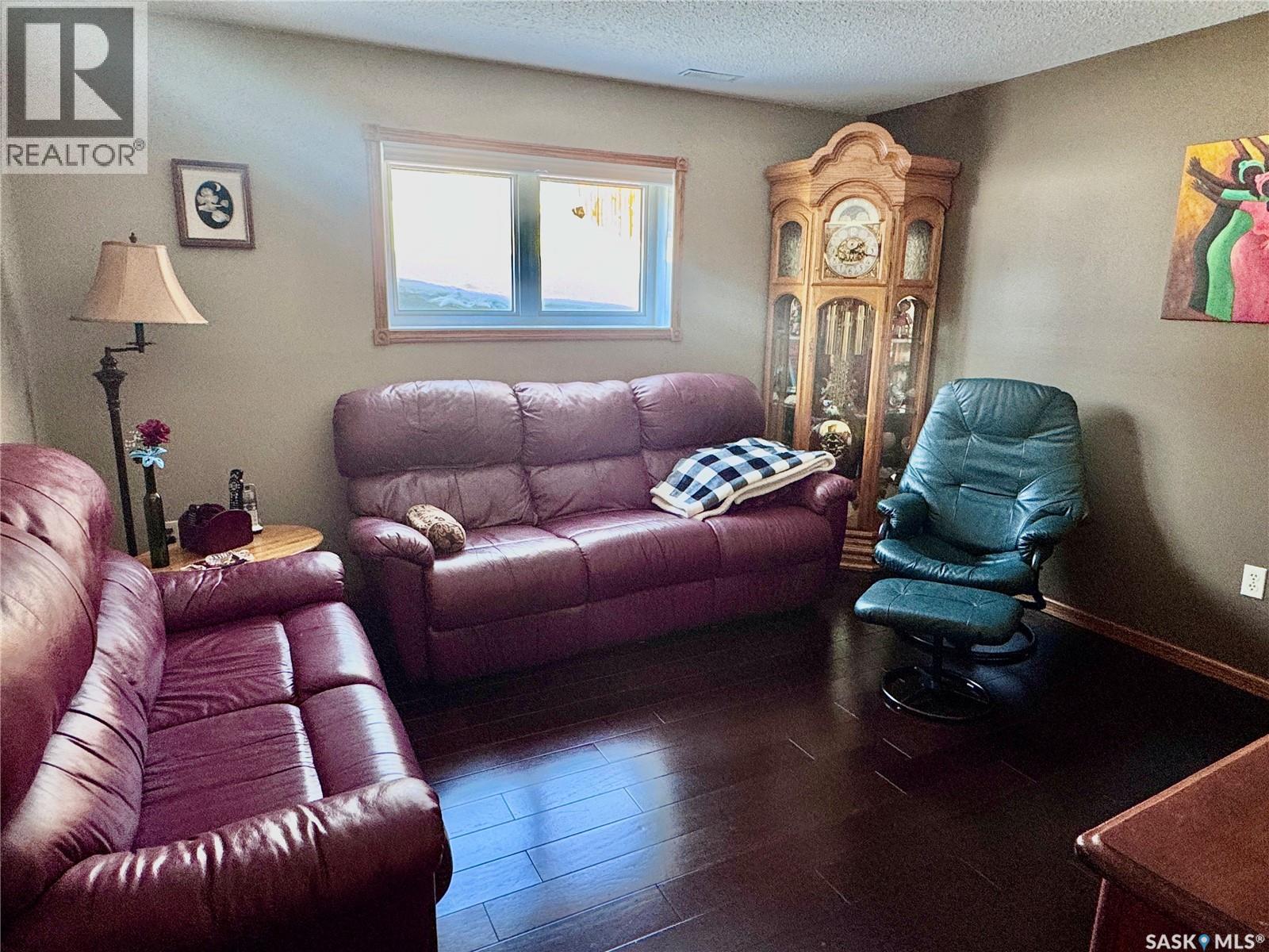 930 Sinotte Crescent, La Ronge, Saskatchewan  S0J 1L0 - Photo 32 - SK031676
