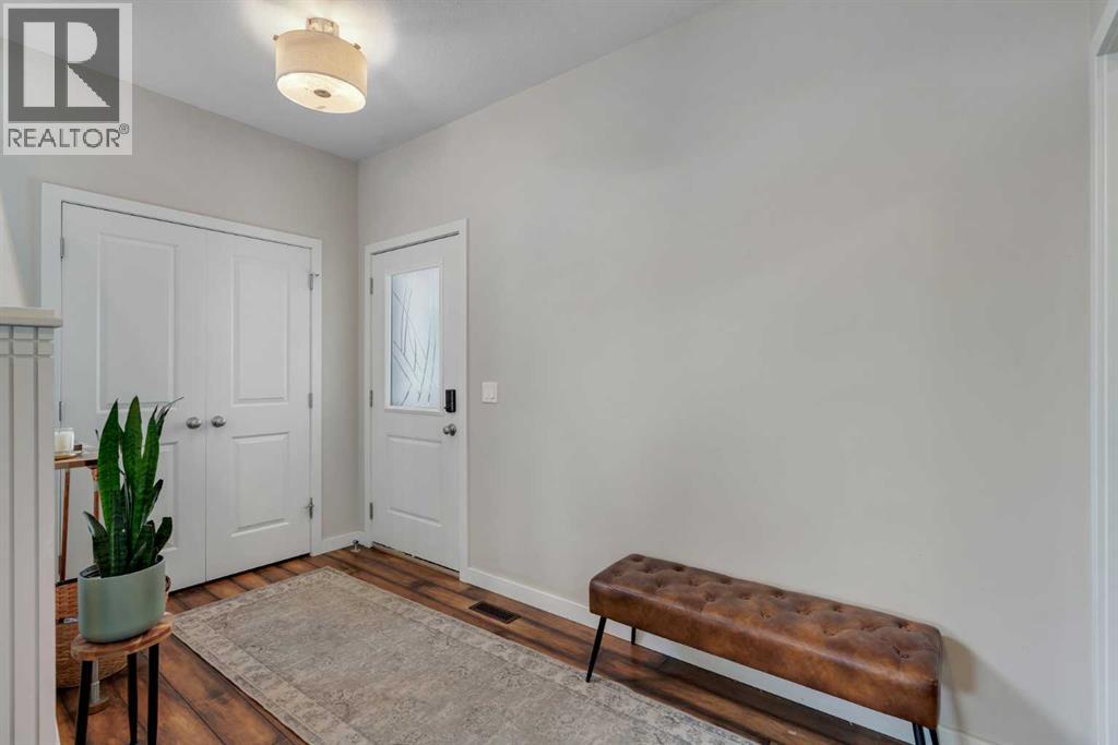 69 Kingsbridge Place SE, Airdrie, Alberta  T4A 0S4 - Photo 3 - A2310590