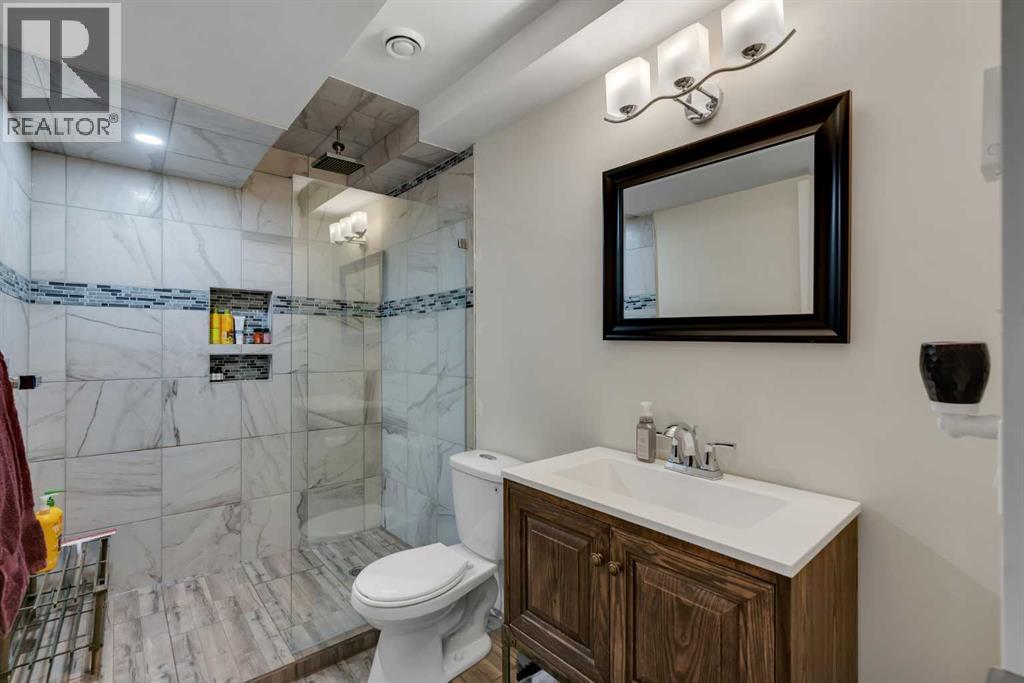 69 Kingsbridge Place SE, Airdrie, Alberta  T4A 0S4 - Photo 40 - A2310590