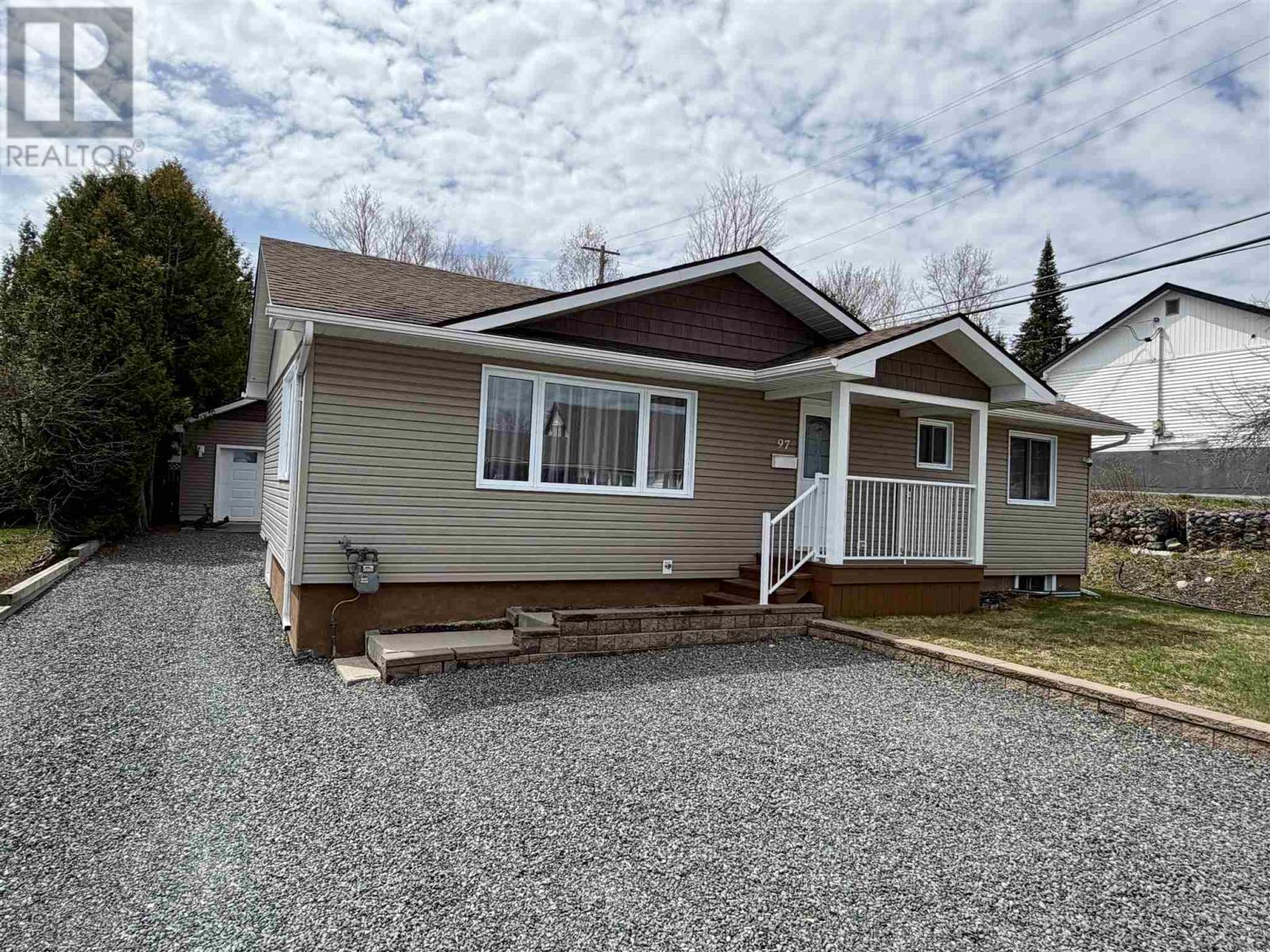 97 Hutchison Ave, Elliot Lake, Ontario P5A 1W9 - Photo 39 - SM260769