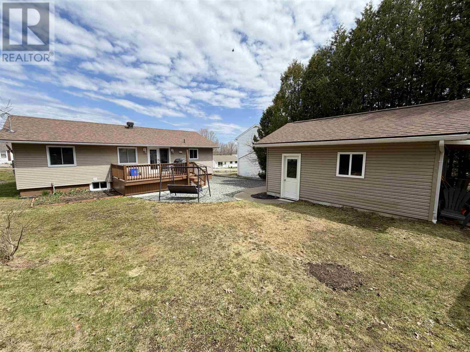 97 Hutchison Ave, Elliot Lake, Ontario P5A 1W9 - Photo 6 - SM260769