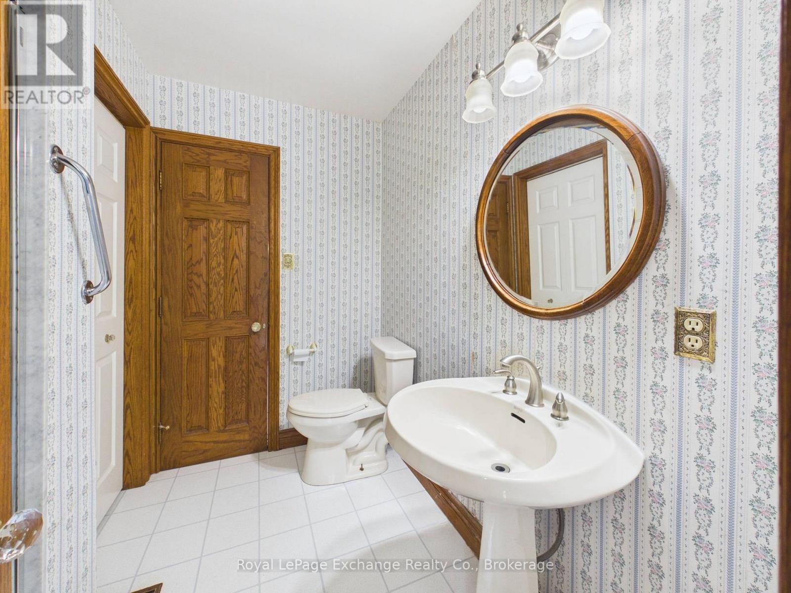 96 Penetangore Row, Kincardine, Ontario  N2Z 2N8 - Photo 17 - X13139640