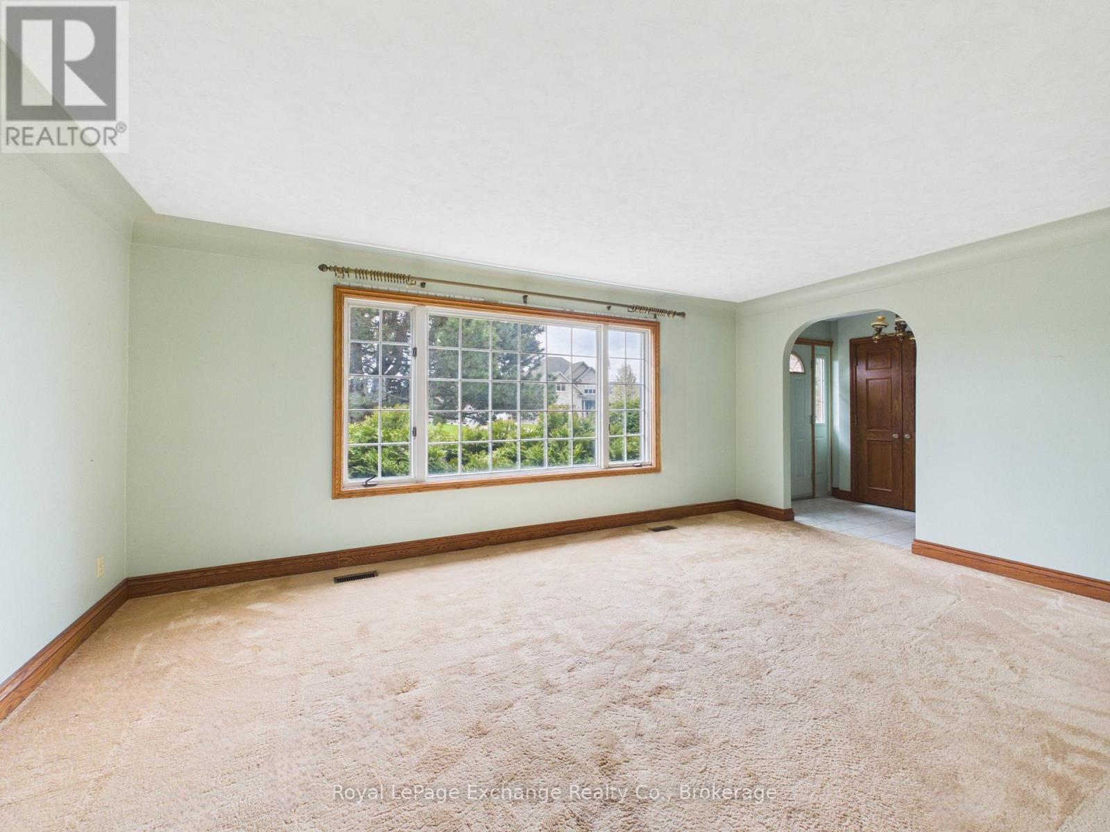 96 Penetangore Row, Kincardine, Ontario  N2Z 2N8 - Photo 5 - X13139640