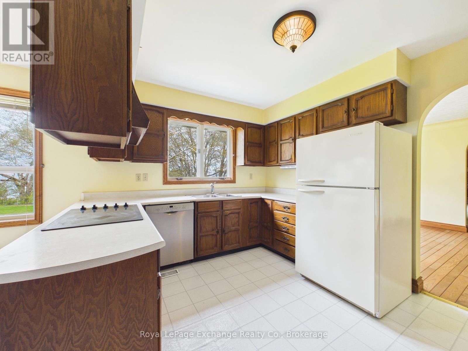 96 Penetangore Row, Kincardine, Ontario  N2Z 2N8 - Photo 7 - X13139640