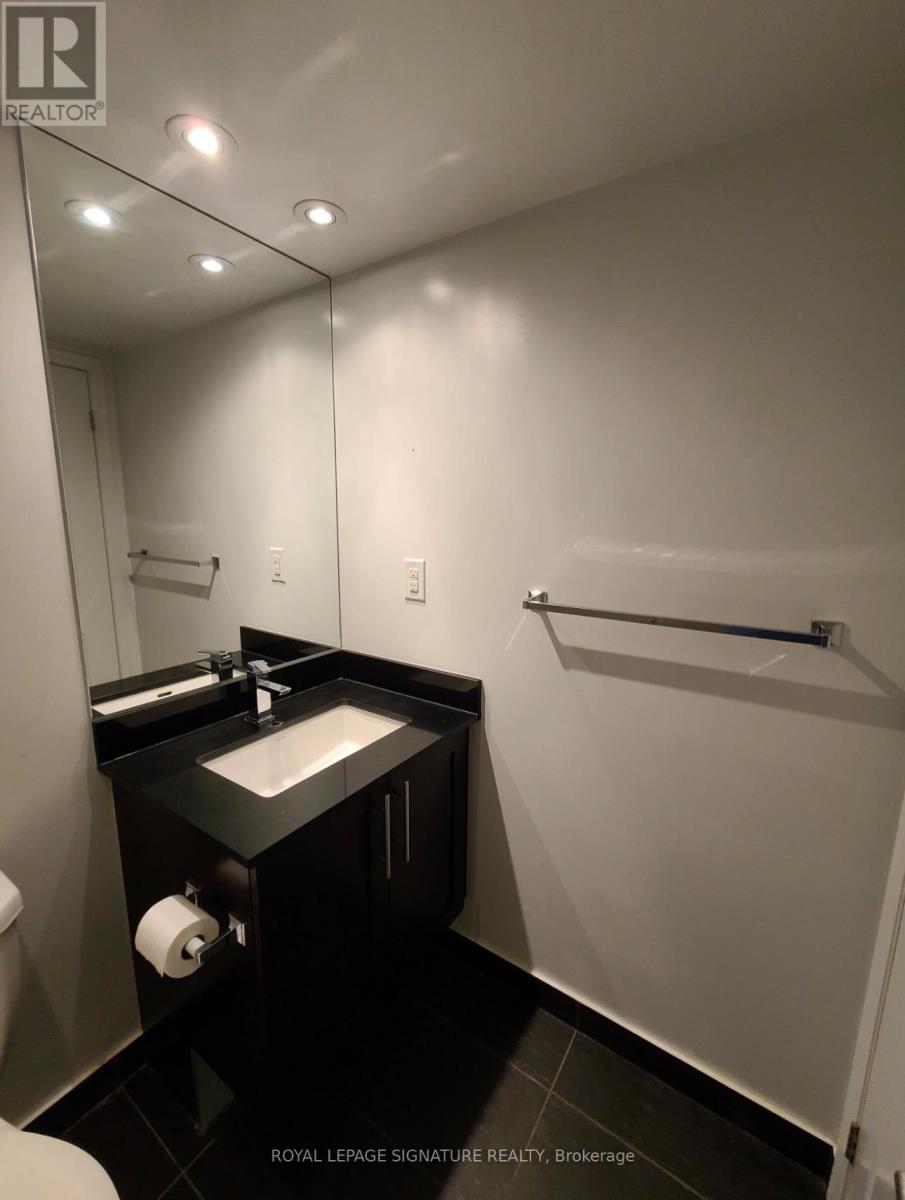 2107 - 400 Adelaide Street E, Toronto, Ontario  M5A 1N4 - Photo 8 - C13139638