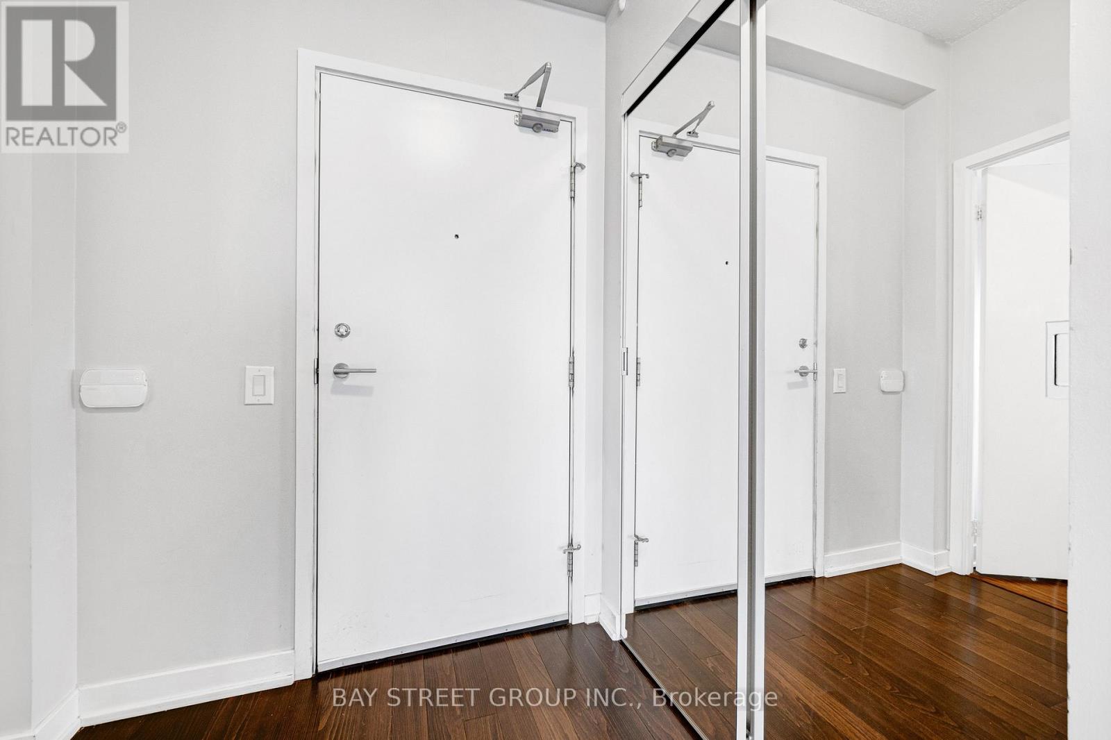 2708 - 121 Mcmahon Drive, Toronto, Ontario  M2K 0C1 - Photo 6 - C13139642
