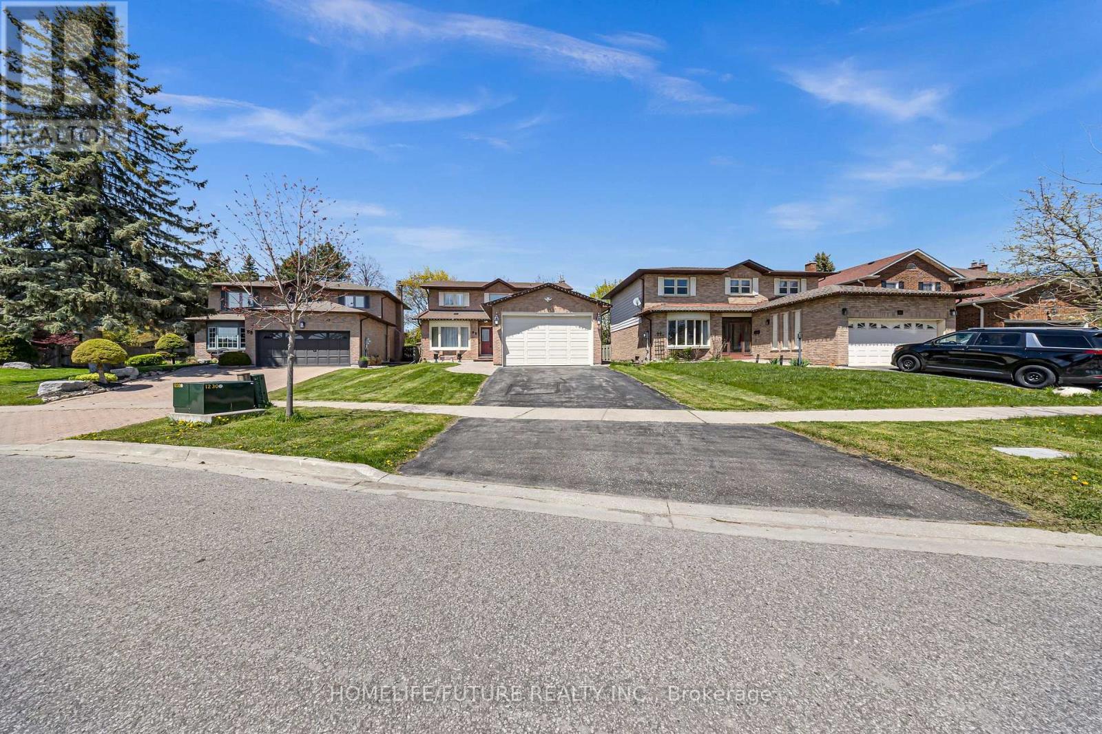 86 Robinson Crescent, Whitby, Ontario  L1N 6W5 - Photo 45 - E13139650