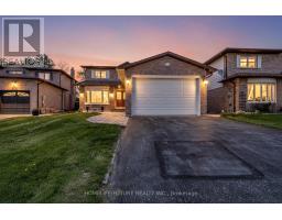 86 ROBINSON CRESCENT, Whitby, Ontario