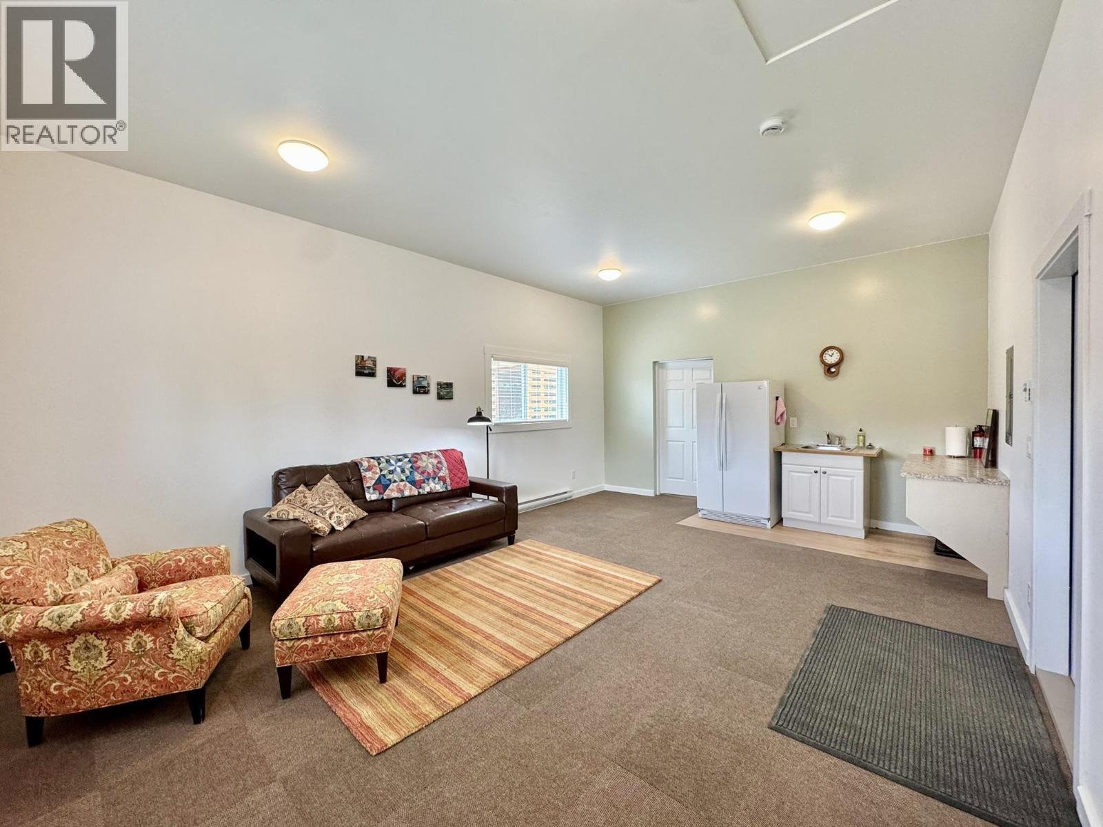 5606 Little Fort 24 Highway, Lone Butte, British Columbia  V0K 2E2 - Photo 25 - R3087134