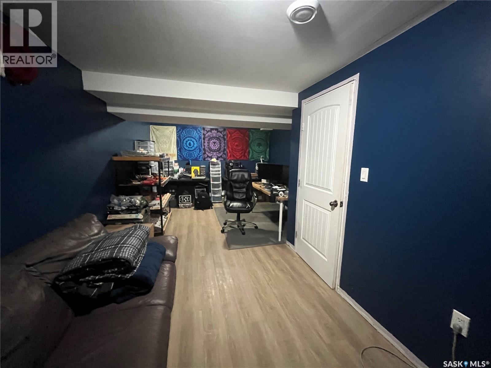 1001 Carlton Drive, Esterhazy, Saskatchewan  S0A 0X0 - Photo 12 - SK035820