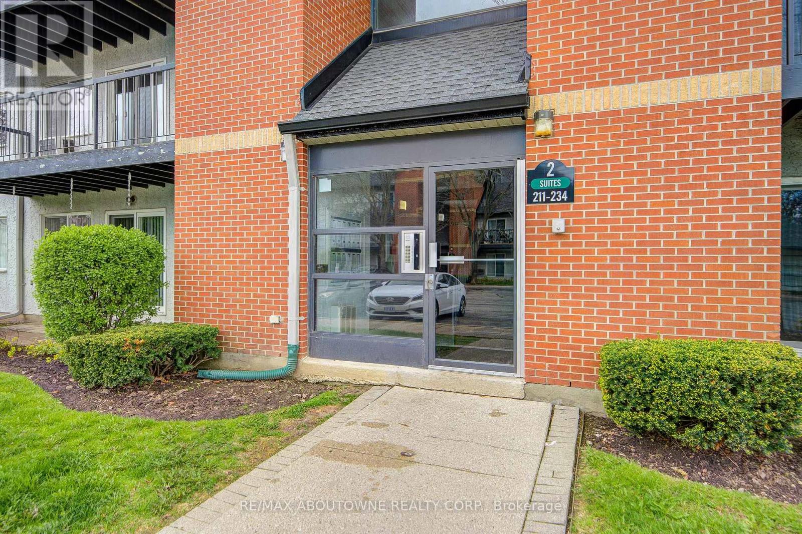 214 - 1450 Glen Abbey Gate, Oakville, Ontario  L6M 2V7 - Photo 3 - W13139628
