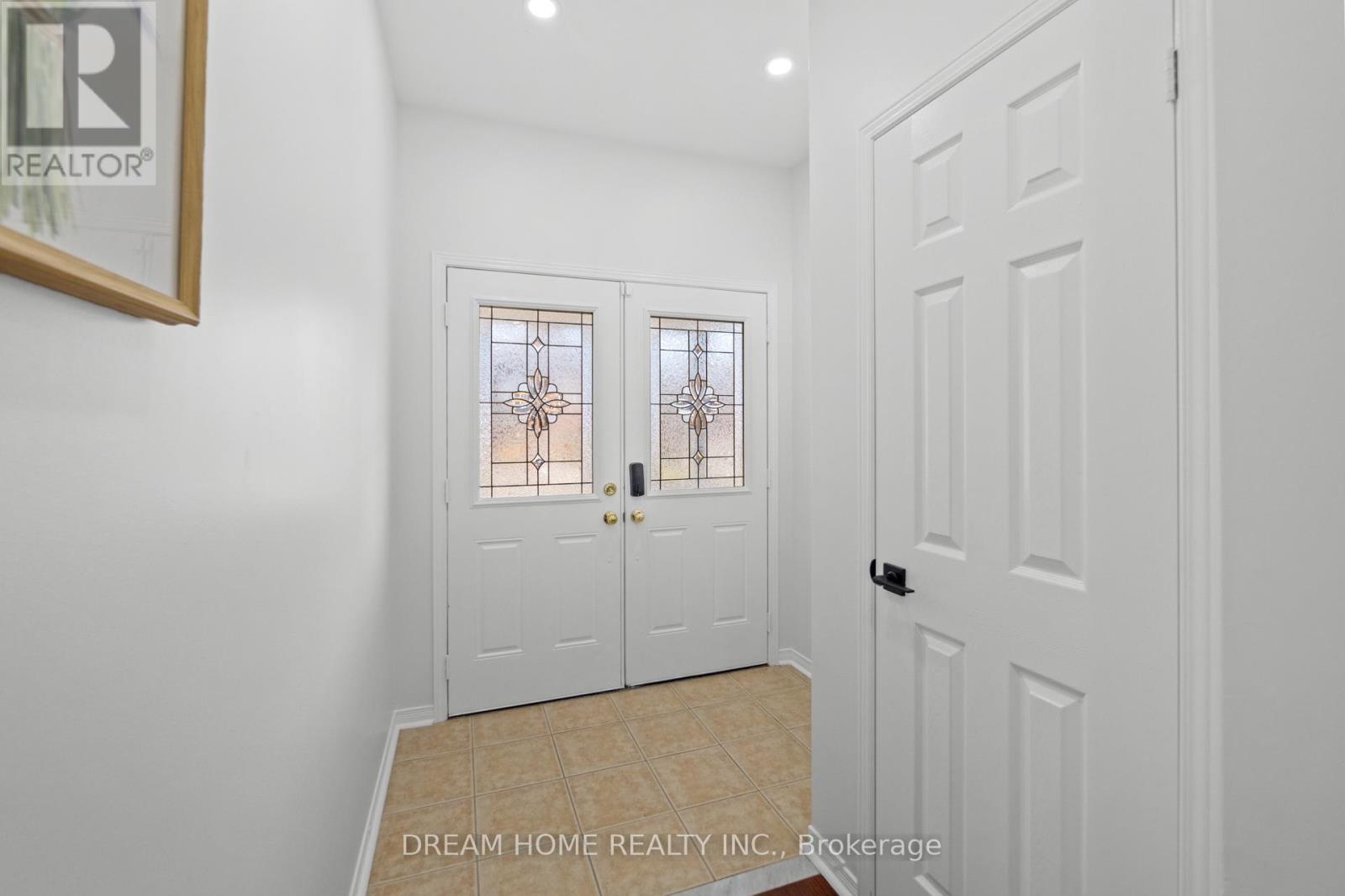 #upper - 4730 Alana Glen Drive, Mississauga, Ontario  L5V 0C3 - Photo 4 - W13139632