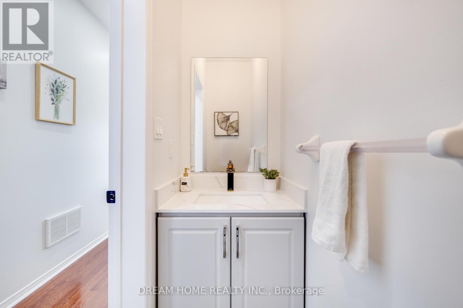 #upper - 4730 Alana Glen Drive, Mississauga, Ontario  L5V 0C3 - Photo 6 - W13139632