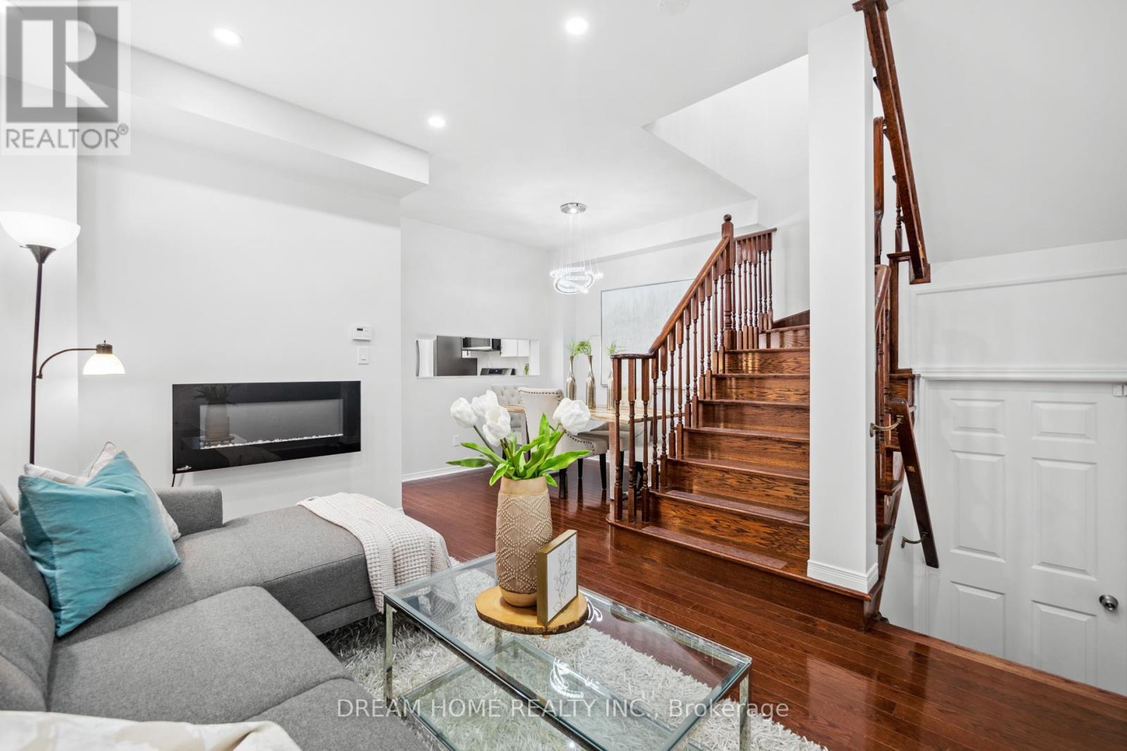 #upper - 4730 Alana Glen Drive, Mississauga, Ontario  L5V 0C3 - Photo 8 - W13139632