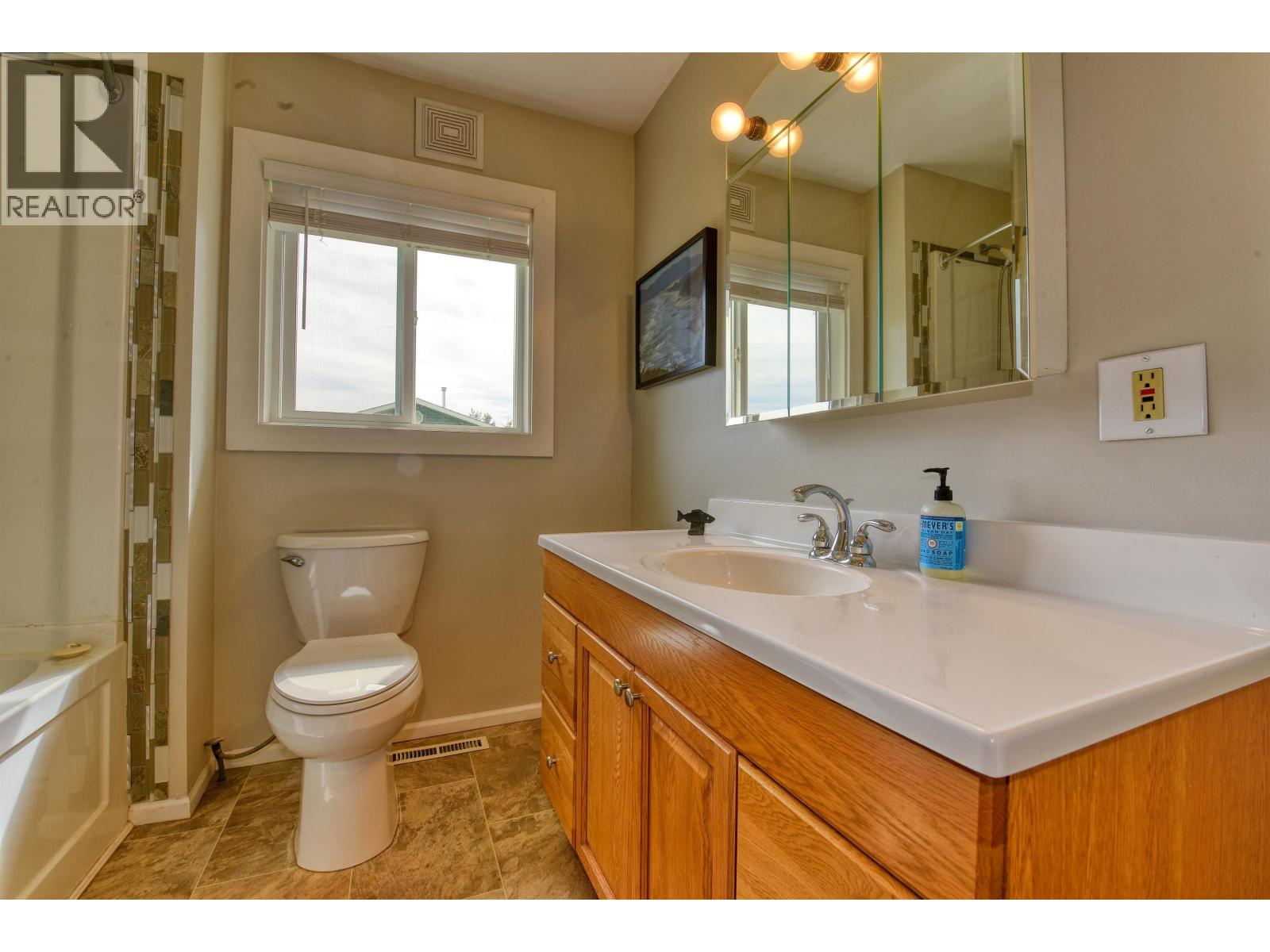 541 Hodgson Road, Esler / Dog Creek, British Columbia  V2G 3P8 - Photo 9 - R3124316