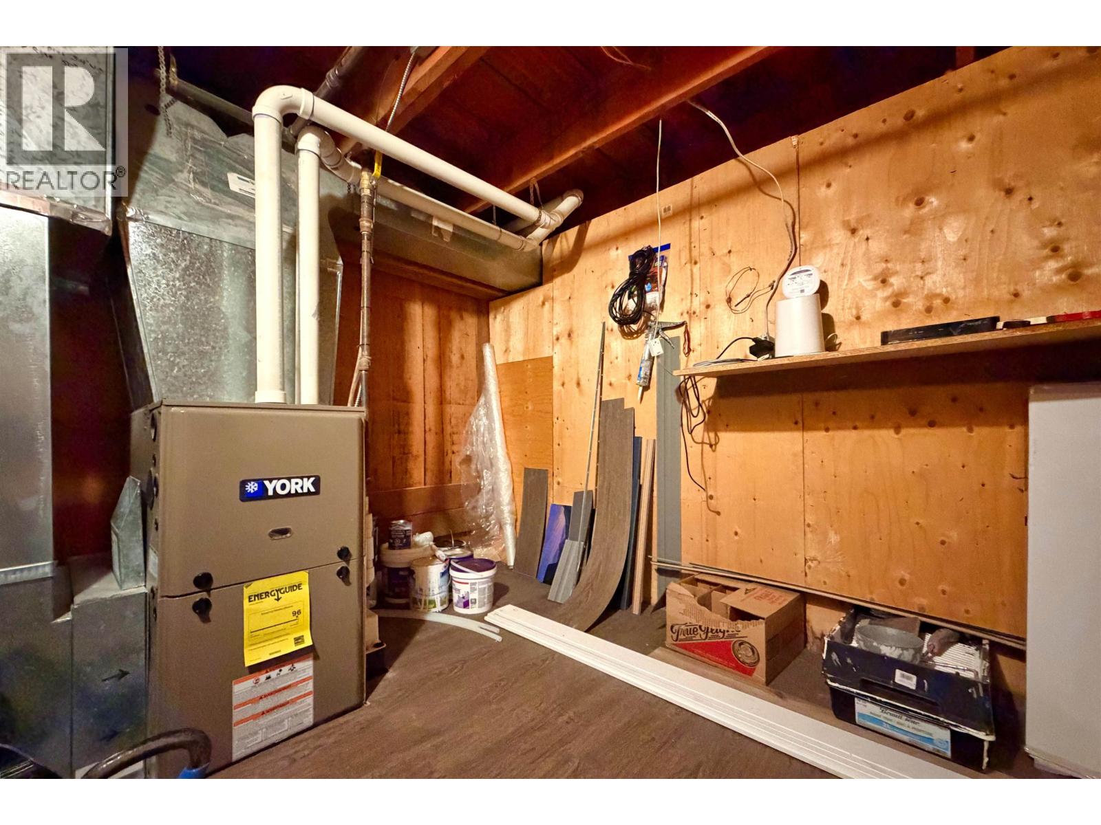 541 Hodgson Road, Esler / Dog Creek, British Columbia  V2G 3P8 - Photo 14 - R3124316