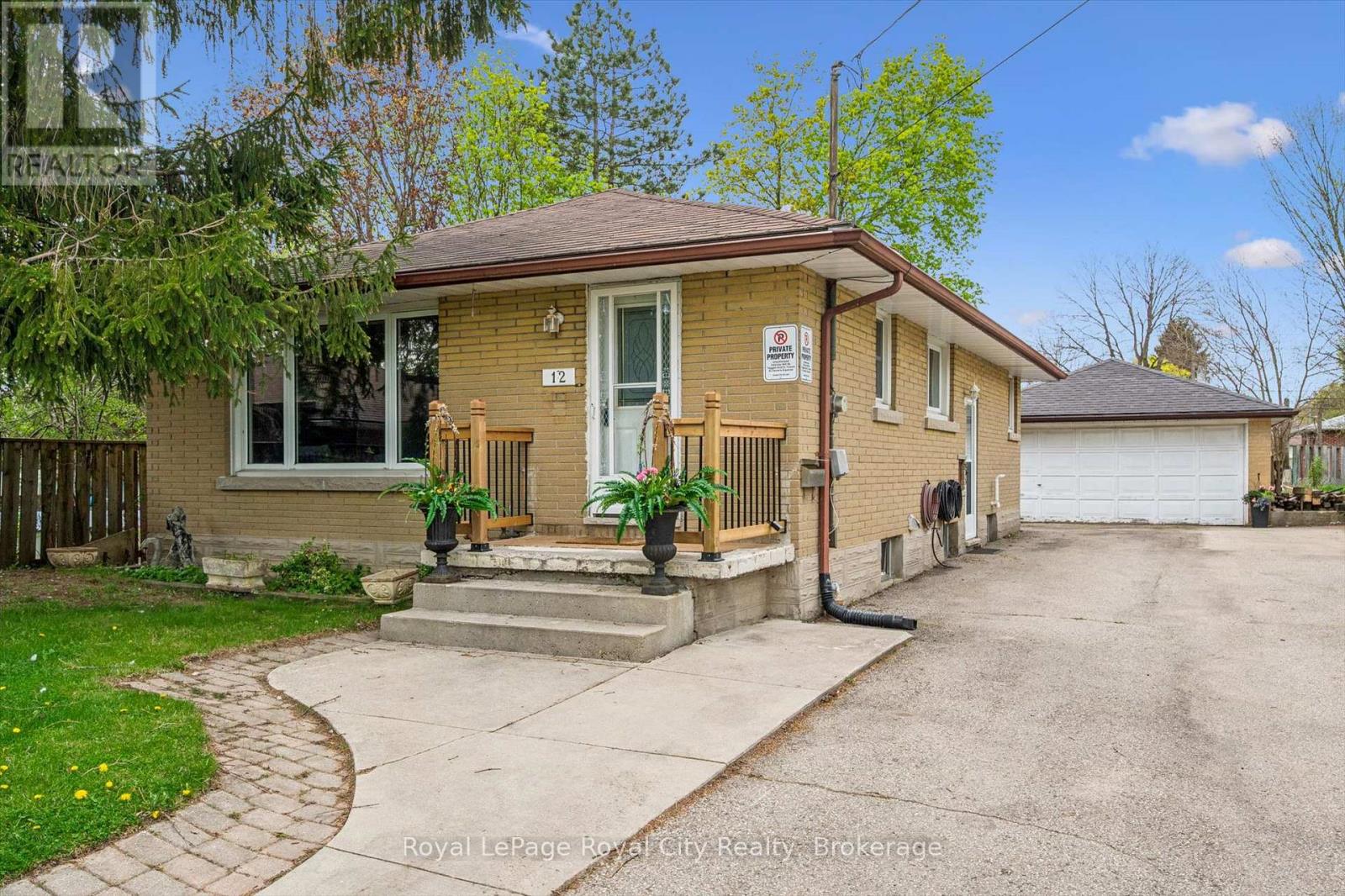 12 Delmar Boulevard, Guelph, Ontario  N1E 2K8 - Photo 2 - X12996848