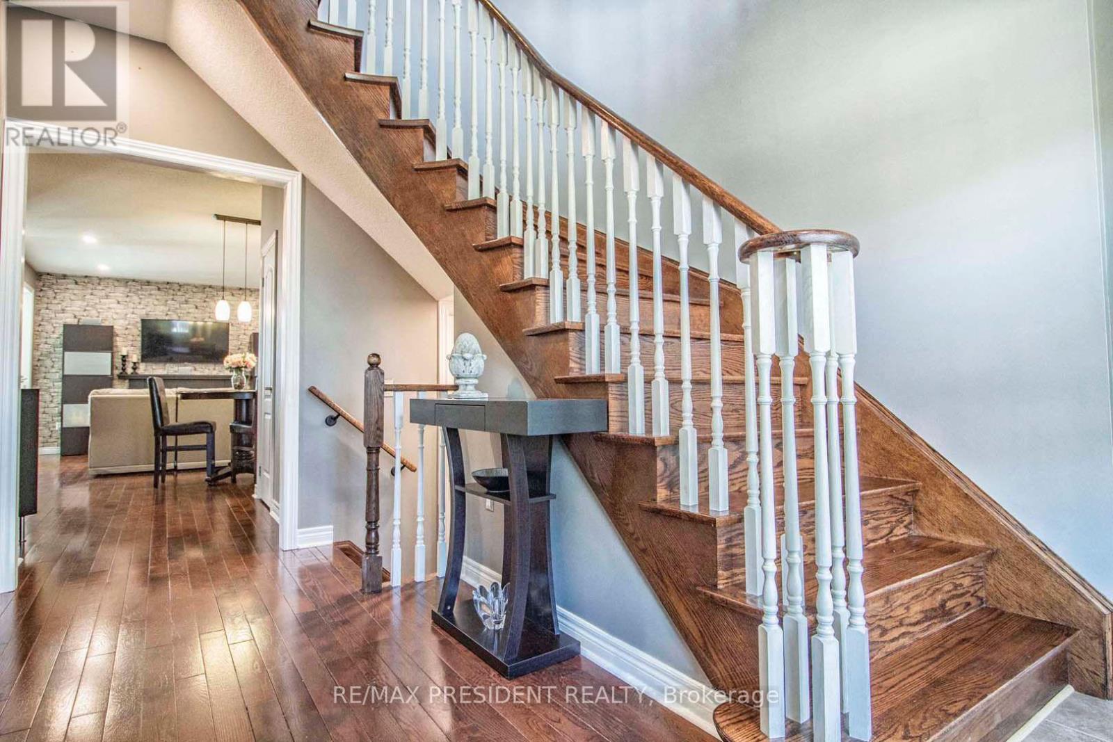 44 Robitaille Drive, Brampton, Ontario  L6R 0H6 - Photo 6 - W13103666