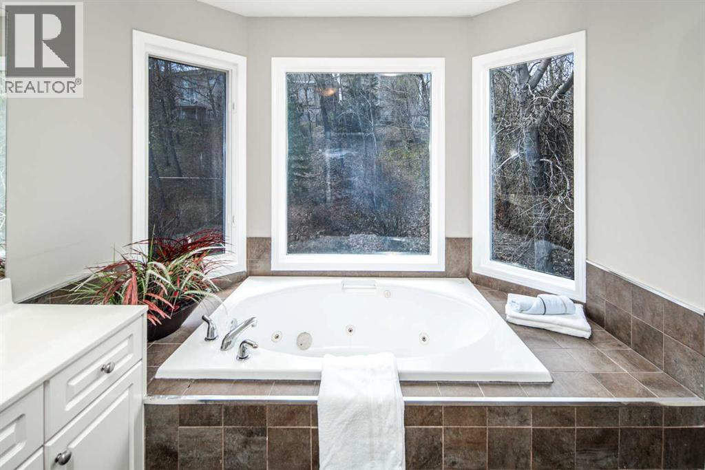 79 Hamptons Heights NW, Calgary, Alberta  T3A 5W1 - Photo 28 - A2285054