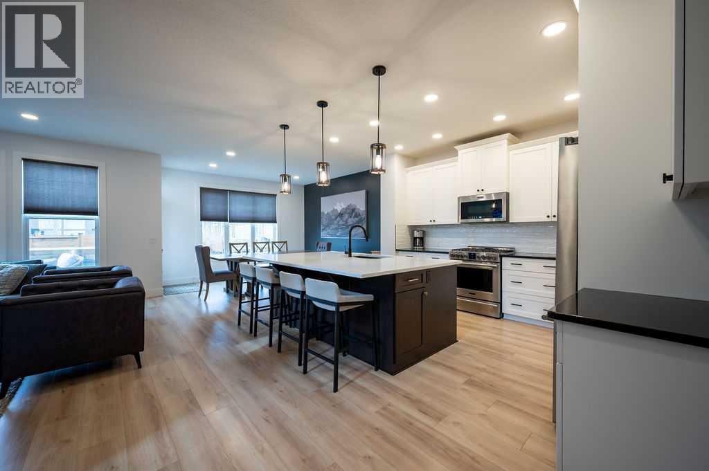 32 Ranchers Manor, Okotoks, Alberta  T1S 0G5 - Photo 6 - A2310306