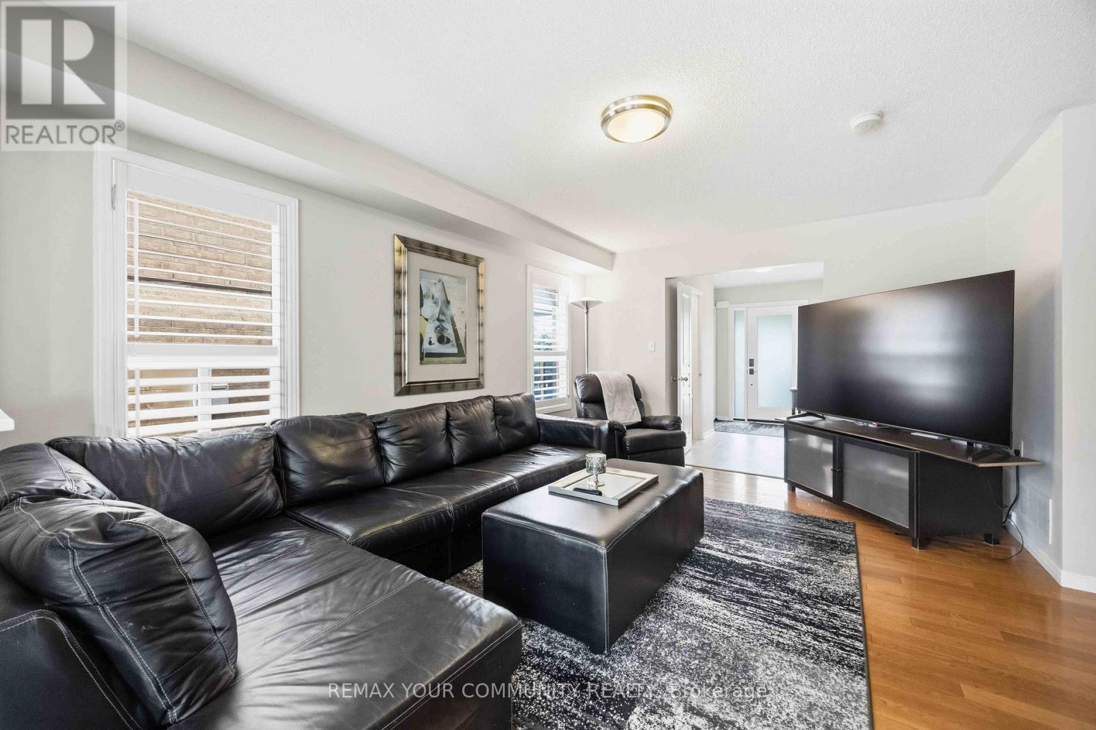 9 Collis Drive, Aurora, Ontario  L4G 7V4 - Photo 9 - N13083082