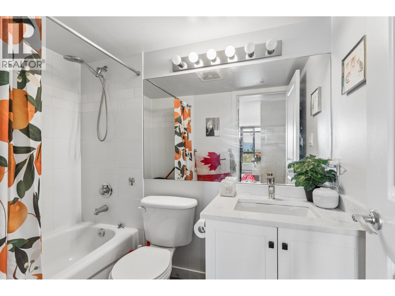 1209 3588 Crowley Drive, Vancouver, British Columbia  V5R 6H3 - Photo 5 - R3124564