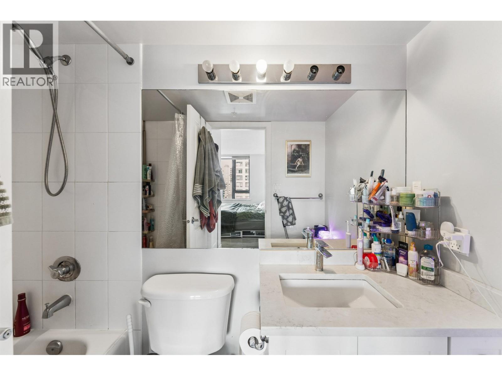 1209 3588 Crowley Drive, Vancouver, British Columbia  V5R 6H3 - Photo 8 - R3124564