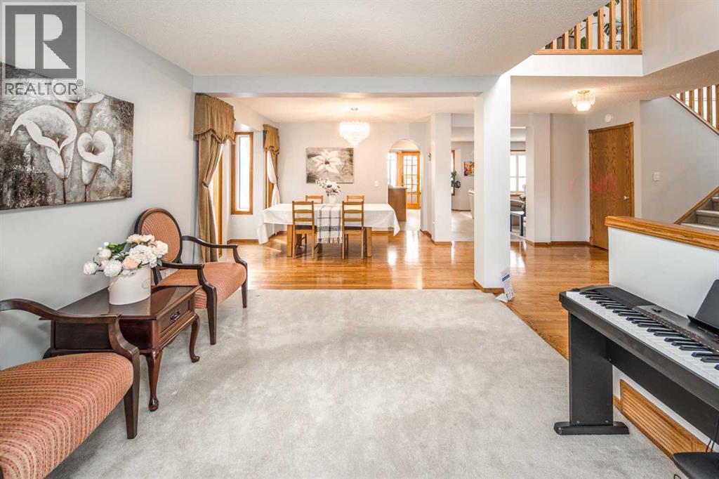 37 Arbour Summit Close Nw, Calgary, Alberta  T3G 3W1 - Photo 4 - A2310638