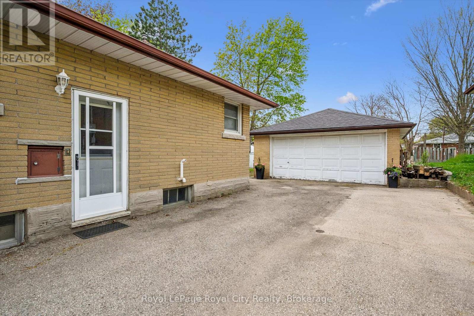 12 Delmar Boulevard, Guelph, Ontario  N1E 2K8 - Photo 28 - X12996848