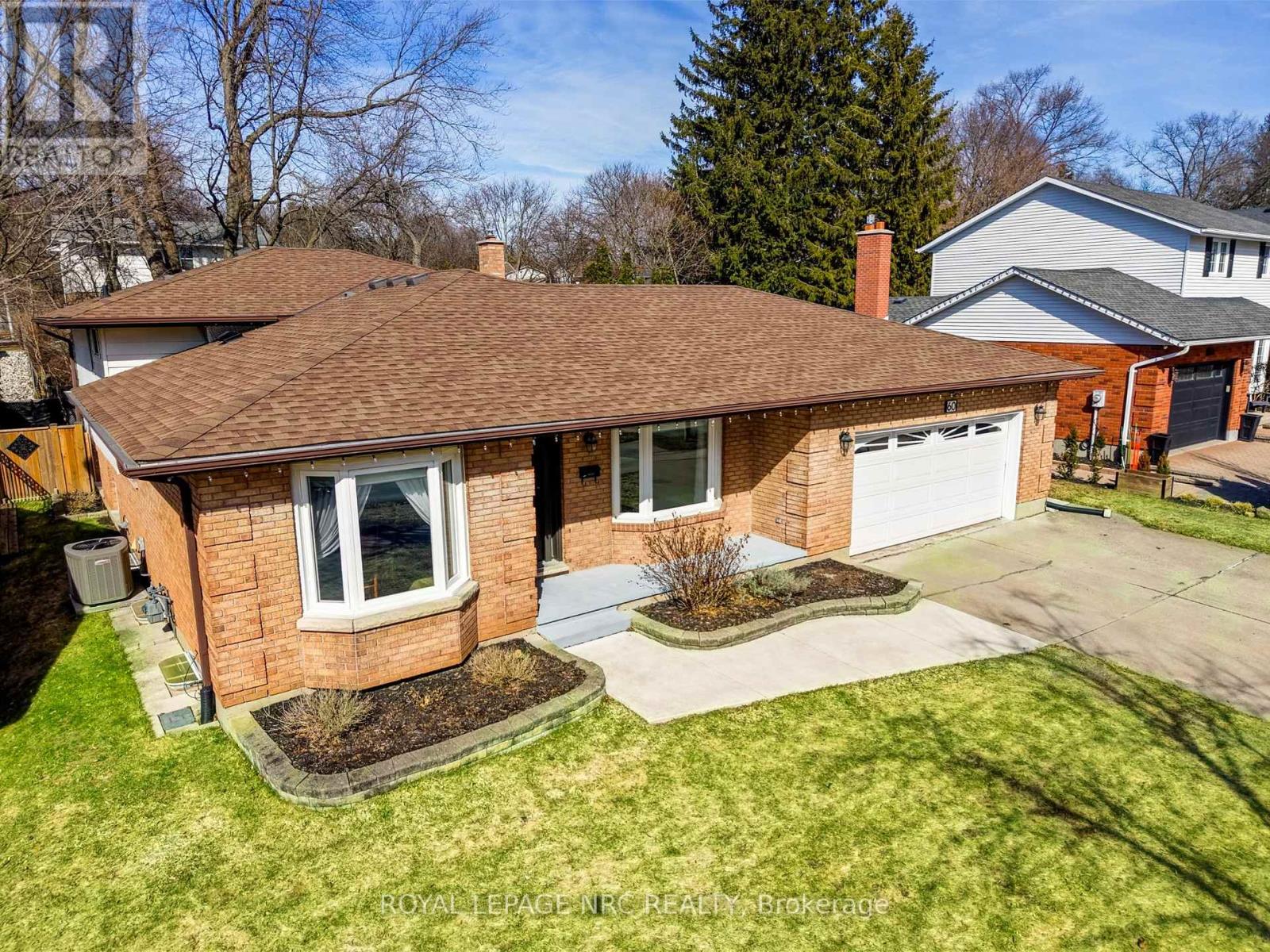60 MILLBRIDGE CRESCENT, Pelham, Ontario