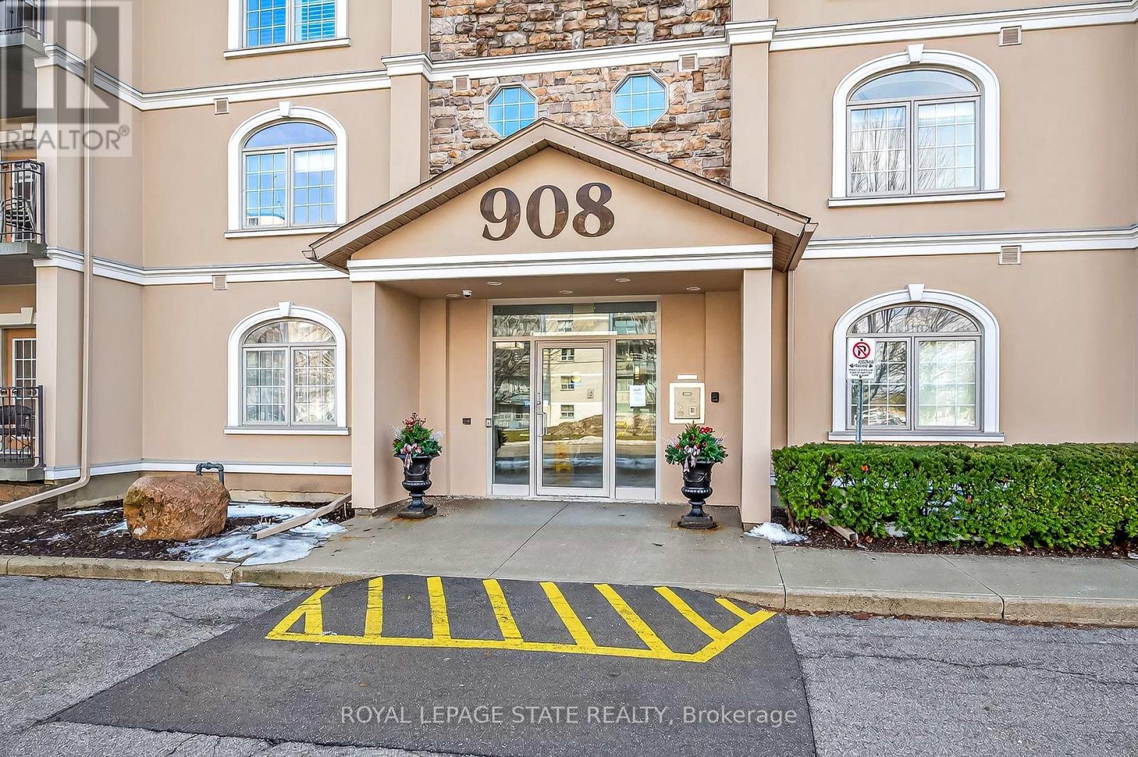 308 - 908 Mohawk Road E, Hamilton, Ontario  L8T 2R8 - Photo 4 - X12813126