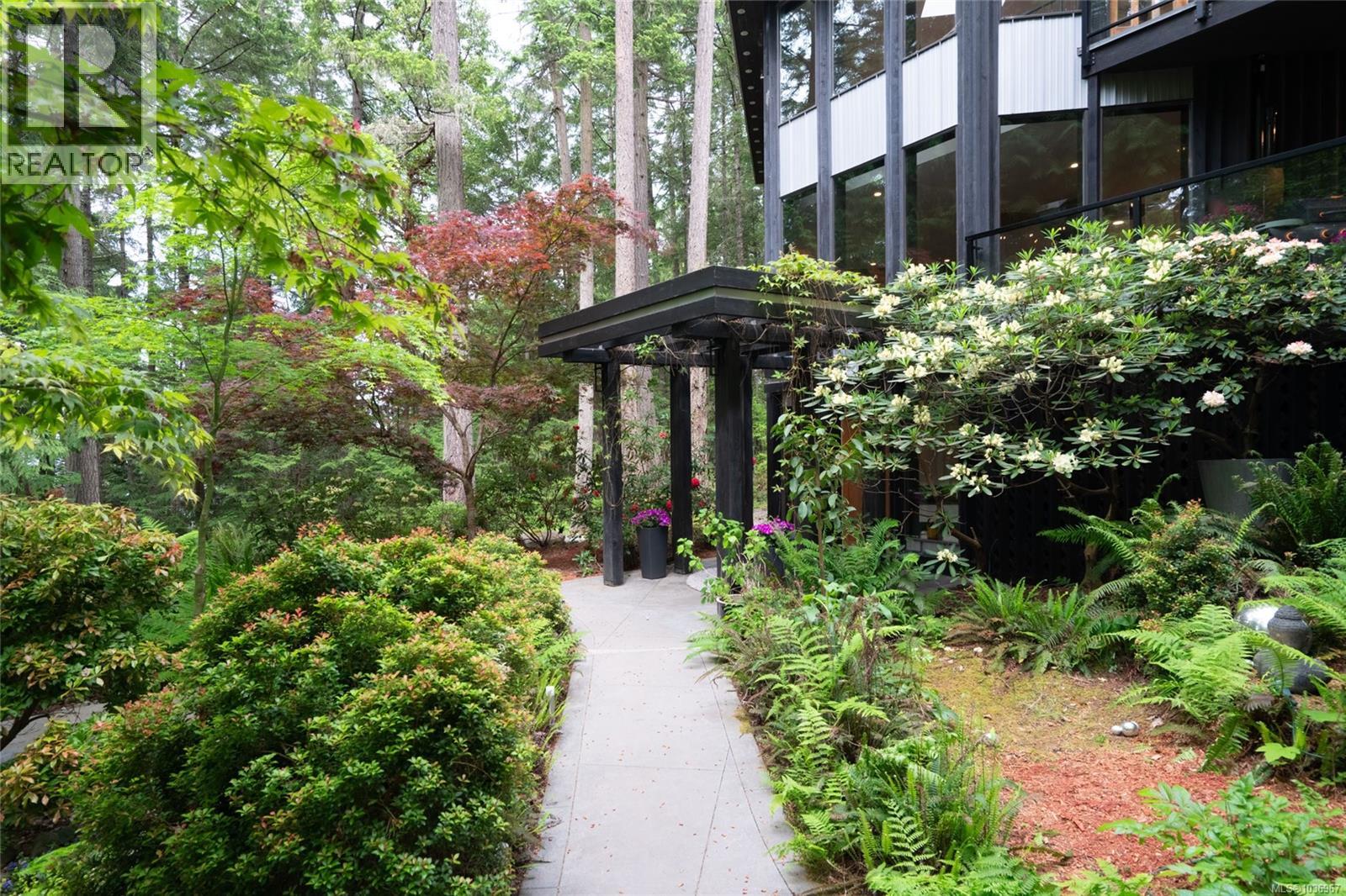 1457 Howcrest Rd, North Saanich, British Columbia  V8L 5K1 - Photo 33 - 1036967