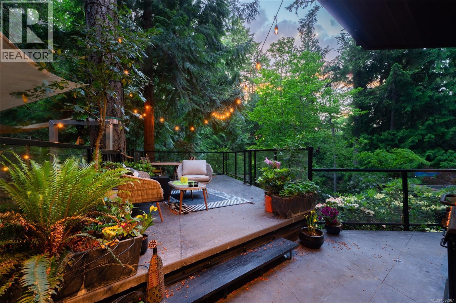 1457 Howcrest Rd, North Saanich, British Columbia  V8L 5K1 - Photo 7 - 1036967