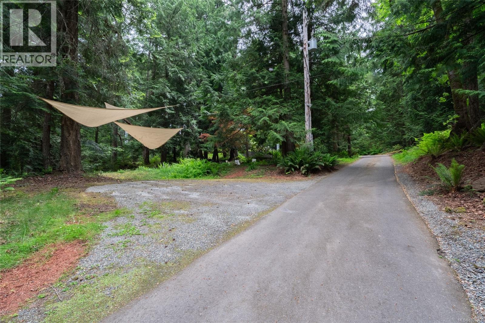 1457 Howcrest Rd, North Saanich, British Columbia  V8L 5K1 - Photo 84 - 1036967