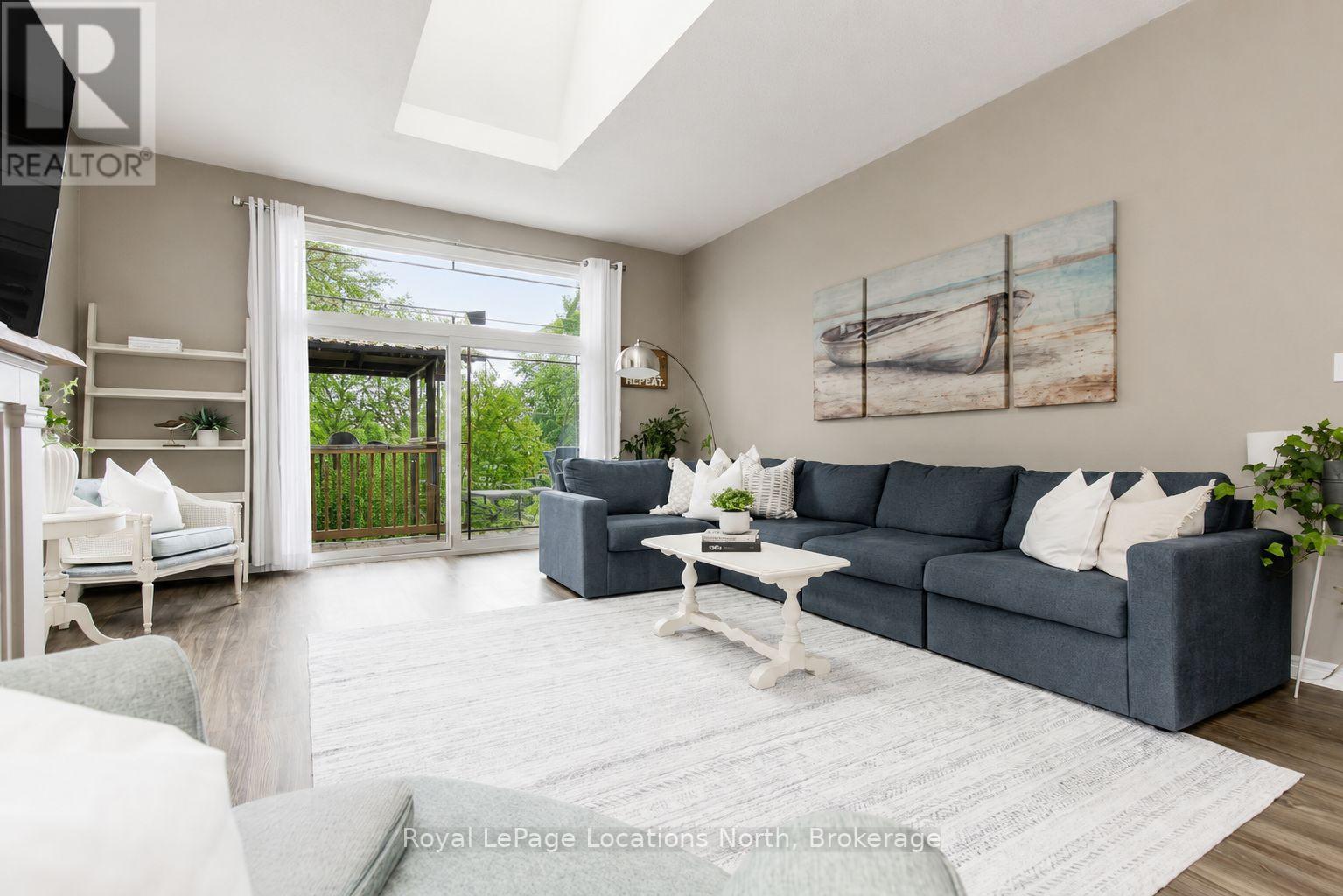 1094 River Road W, Wasaga Beach, Ontario  L9Z 2W7 - Photo 11 - S13139736