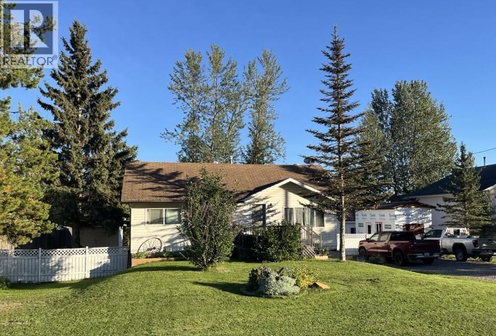 5620 49 Street, Fort Nelson, British Columbia  V0C 1R0 - Photo 1 - R3124424