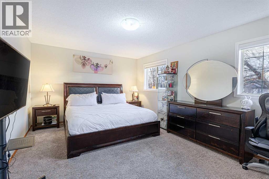 13 Mt Aberdeen Manor SE, Calgary, Alberta  T2Z 3N8 - Photo 21 - A2308888