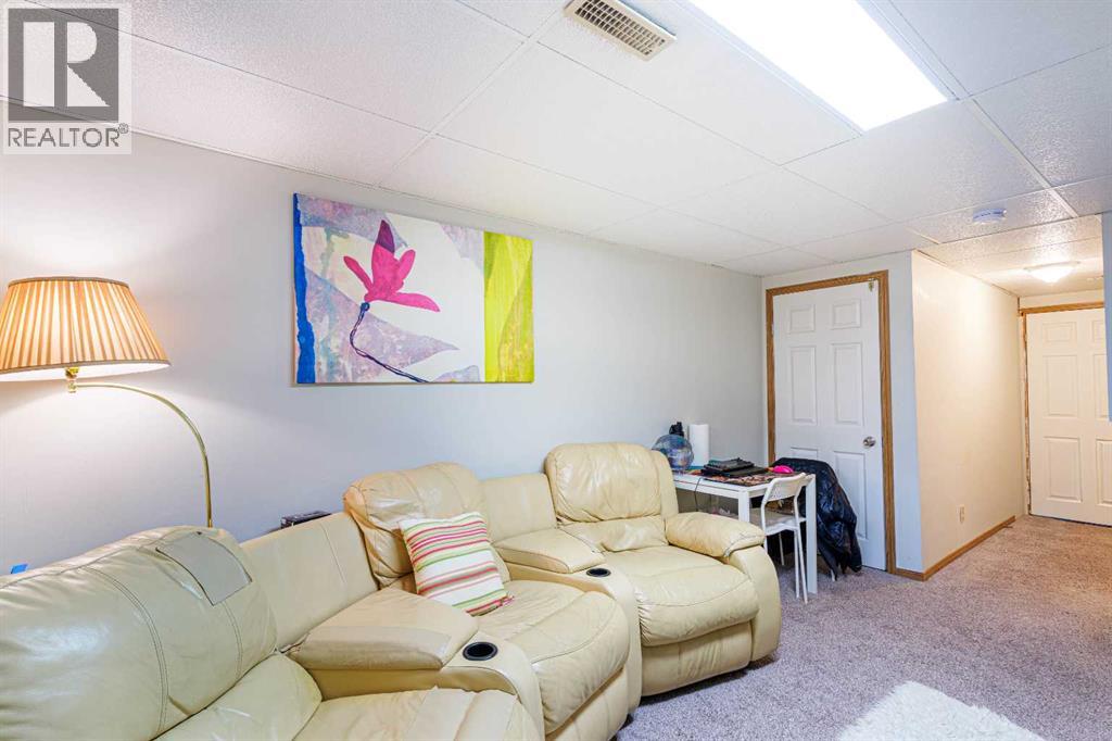 13 Mt Aberdeen Manor SE, Calgary, Alberta  T2Z 3N8 - Photo 32 - A2308888