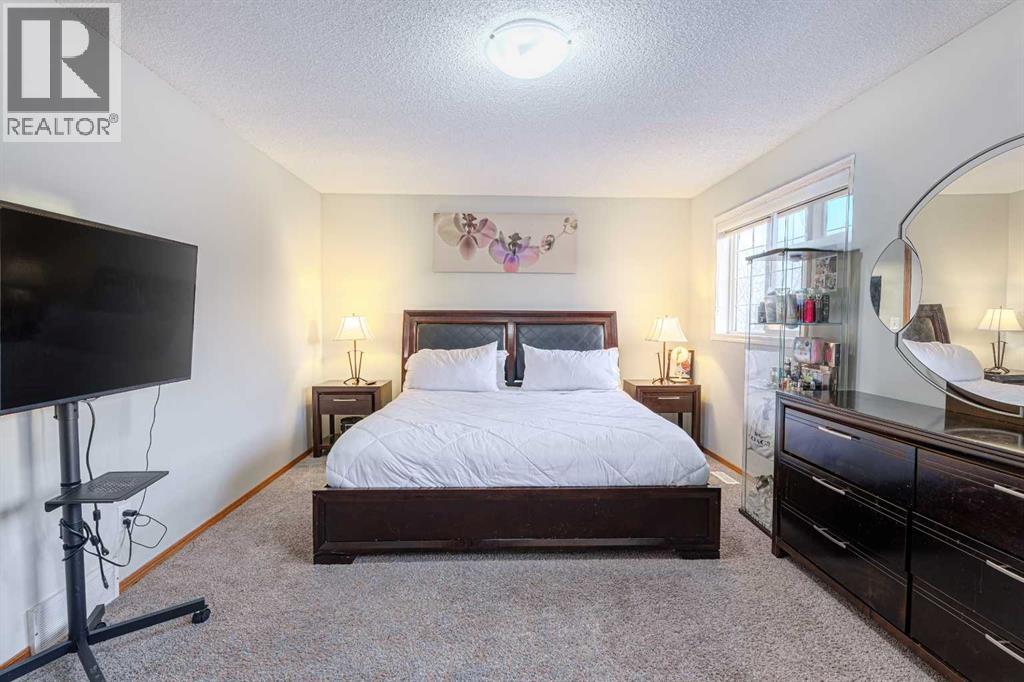 13 Mt Aberdeen Manor SE, Calgary, Alberta  T2Z 3N8 - Photo 23 - A2308888