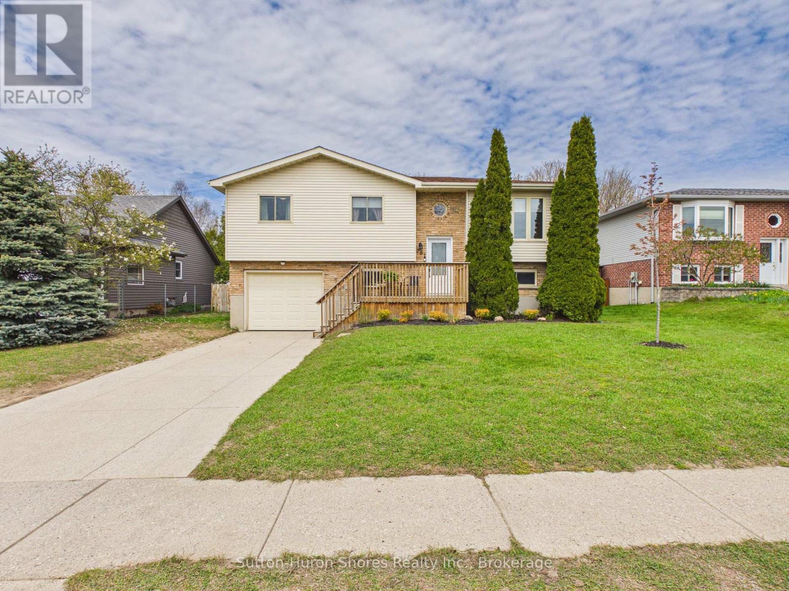 781 Bradford Street, Saugeen Shores, Ontario  N0H 2C4 - Photo 3 - X13139722