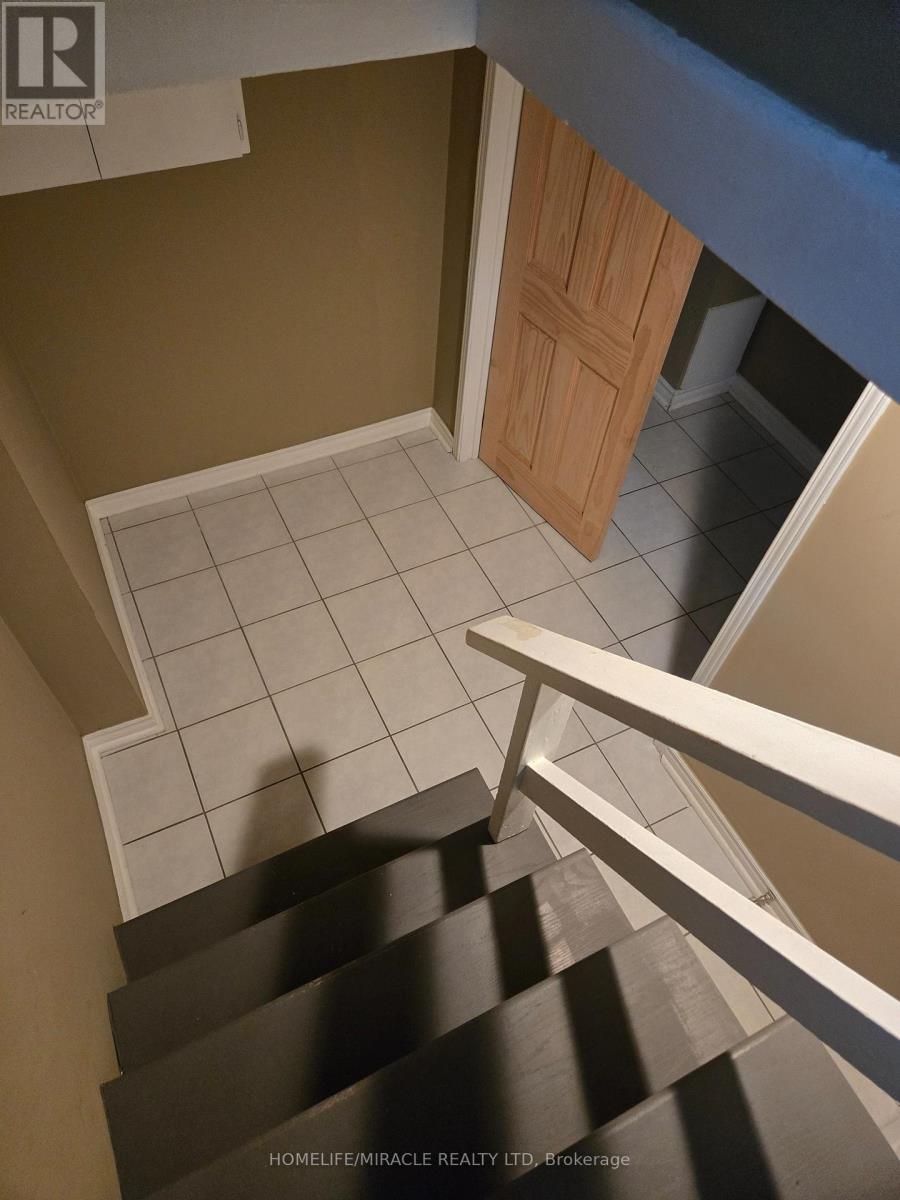 25 Chandlier Drive, Toronto, Ontario  M1G 1Z1 - Photo 23 - E13139716