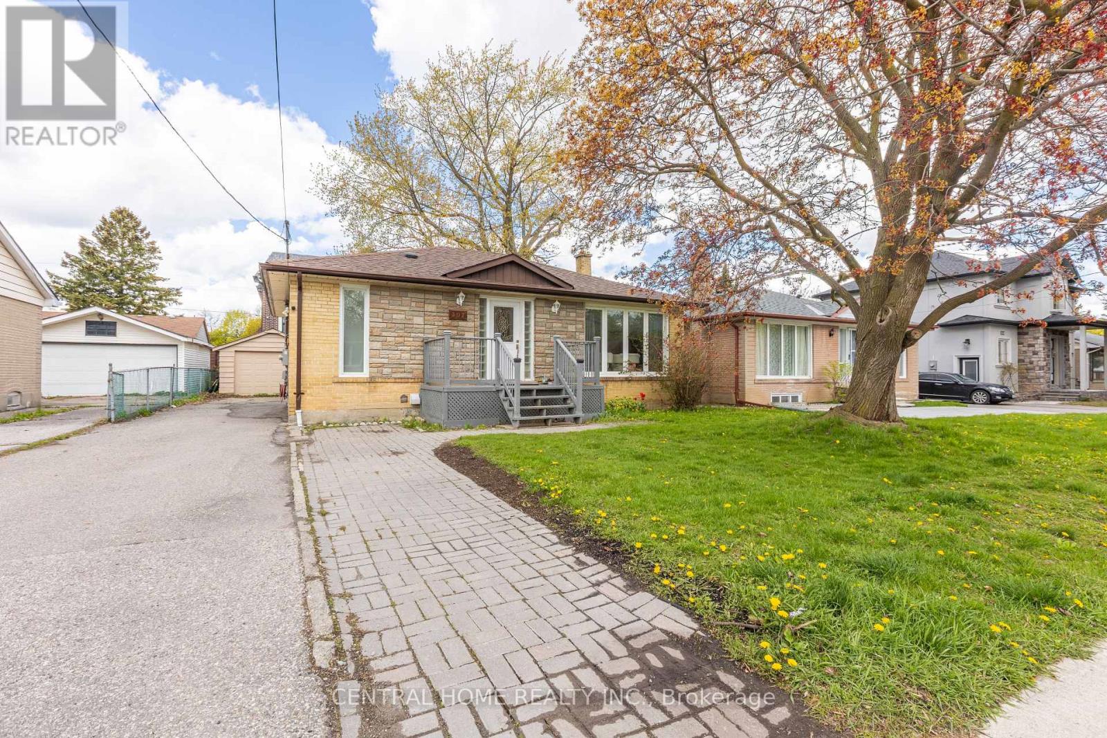 307 BOISDALE AVENUE, Richmond Hill, Ontario