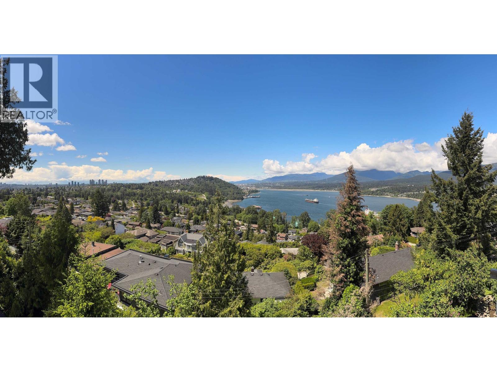 Unit A 7521 Pandora Drive, Burnaby, British Columbia  V5A 3W1 - Photo 2 - R3124289