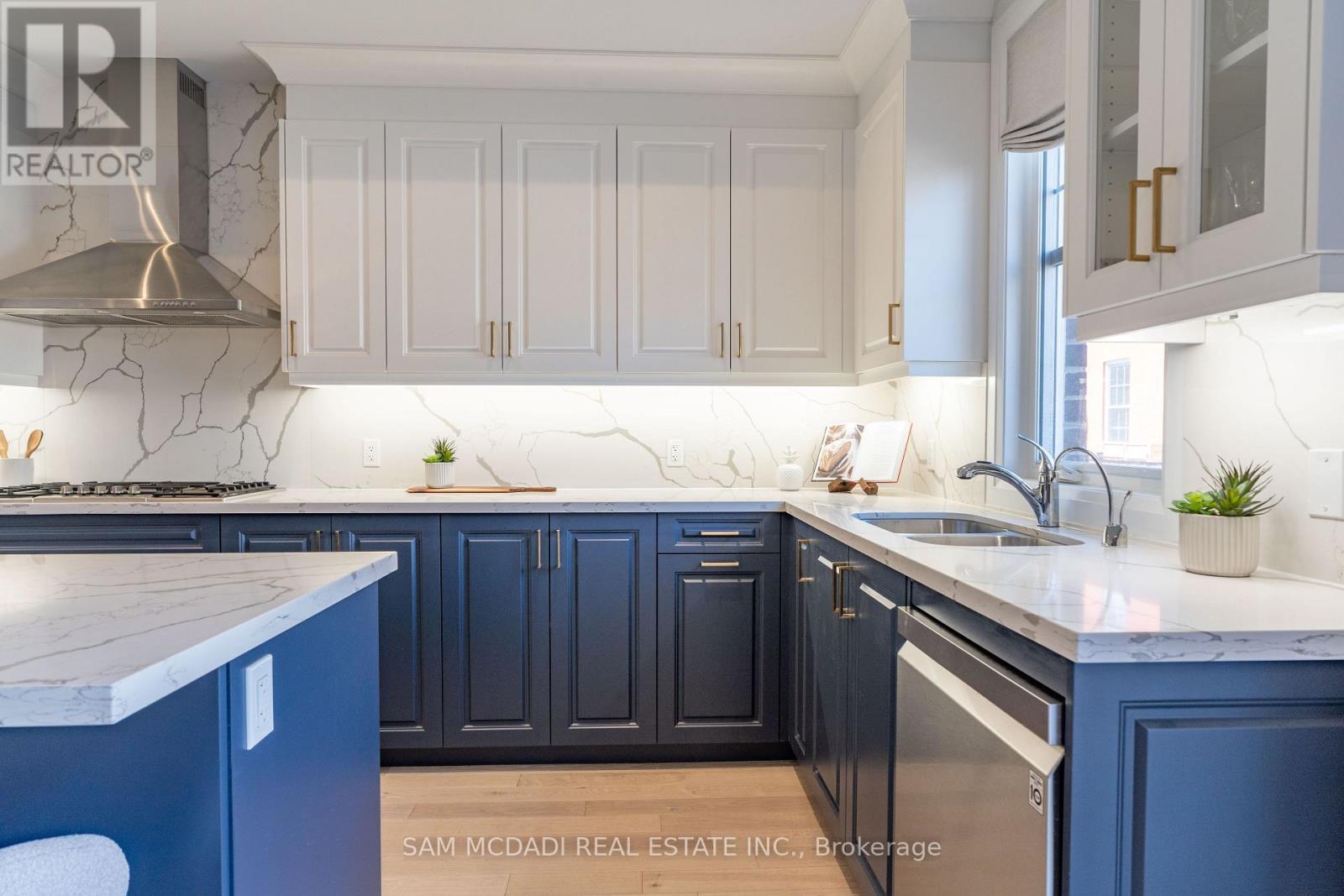 1949 Barbertown Road, Mississauga, Ontario  L5M 2G9 - Photo 12 - W13139710