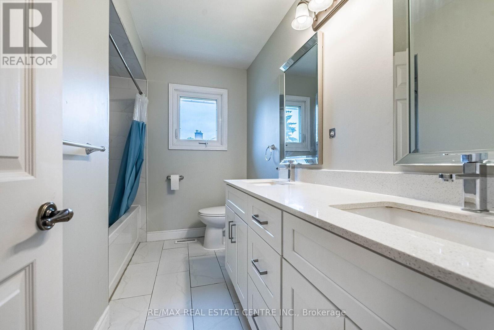 1134 Deer Run, Mississauga, Ontario  L5C 3S6 - Photo 29 - W13139734