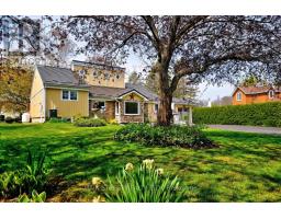 26 ISLAND TRAIL S, Ramara, Ontario