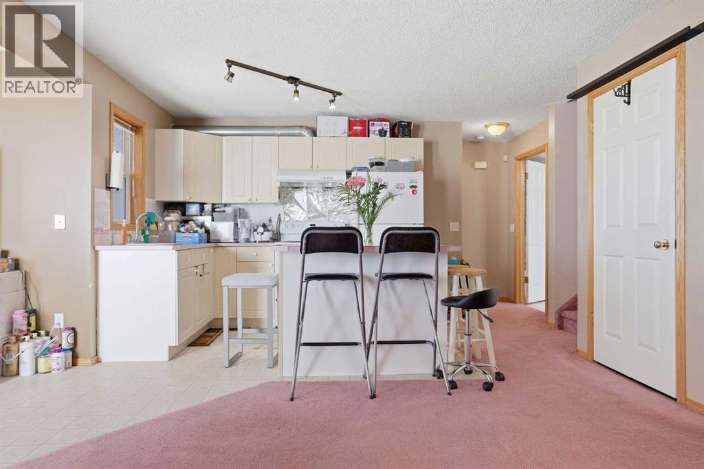 93 Somerglen Park SW, Calgary, Alberta  T2Y 3M5 - Photo 35 - A2308162