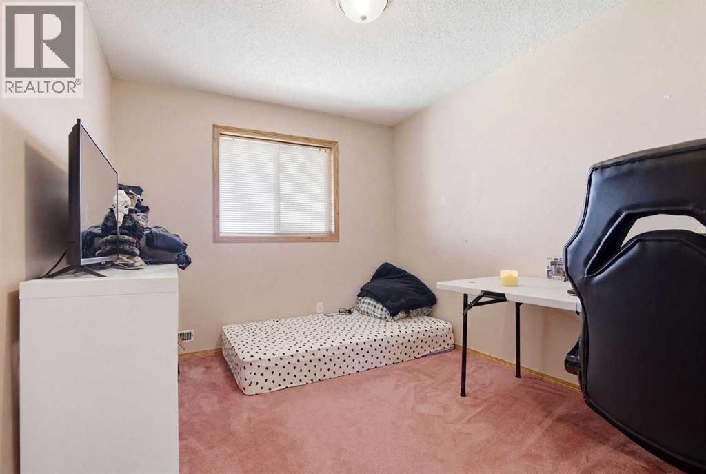 93 Somerglen Park SW, Calgary, Alberta  T2Y 3M5 - Photo 40 - A2308162
