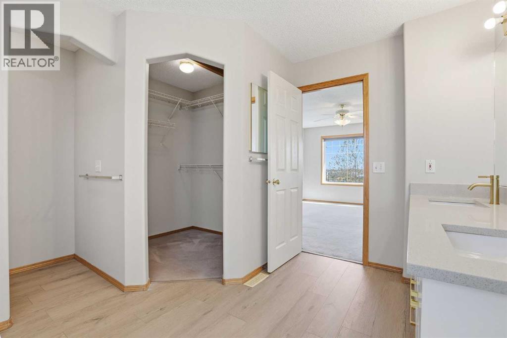93 Somerglen Park SW, Calgary, Alberta  T2Y 3M5 - Photo 28 - A2308162